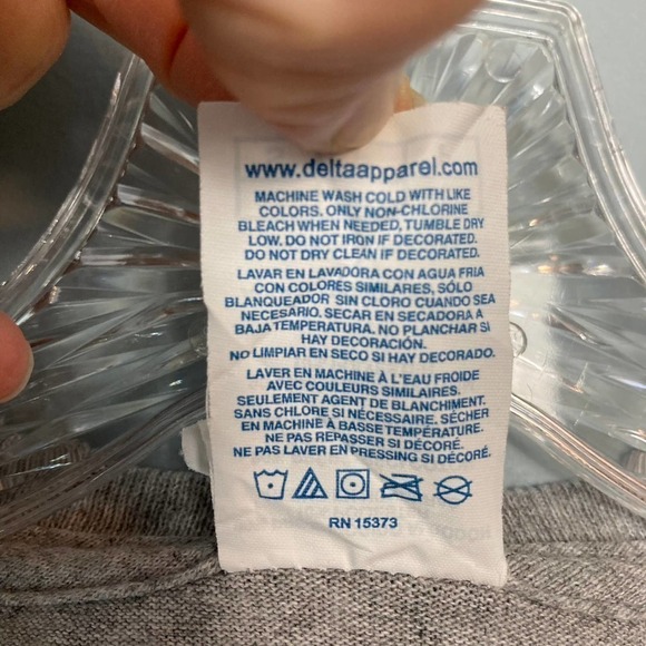 CHRISTMAS Cat with Santa Hat Holiday Wreath Heather Gray Crewneck T-Shirt Size S - Picture 7 of 13